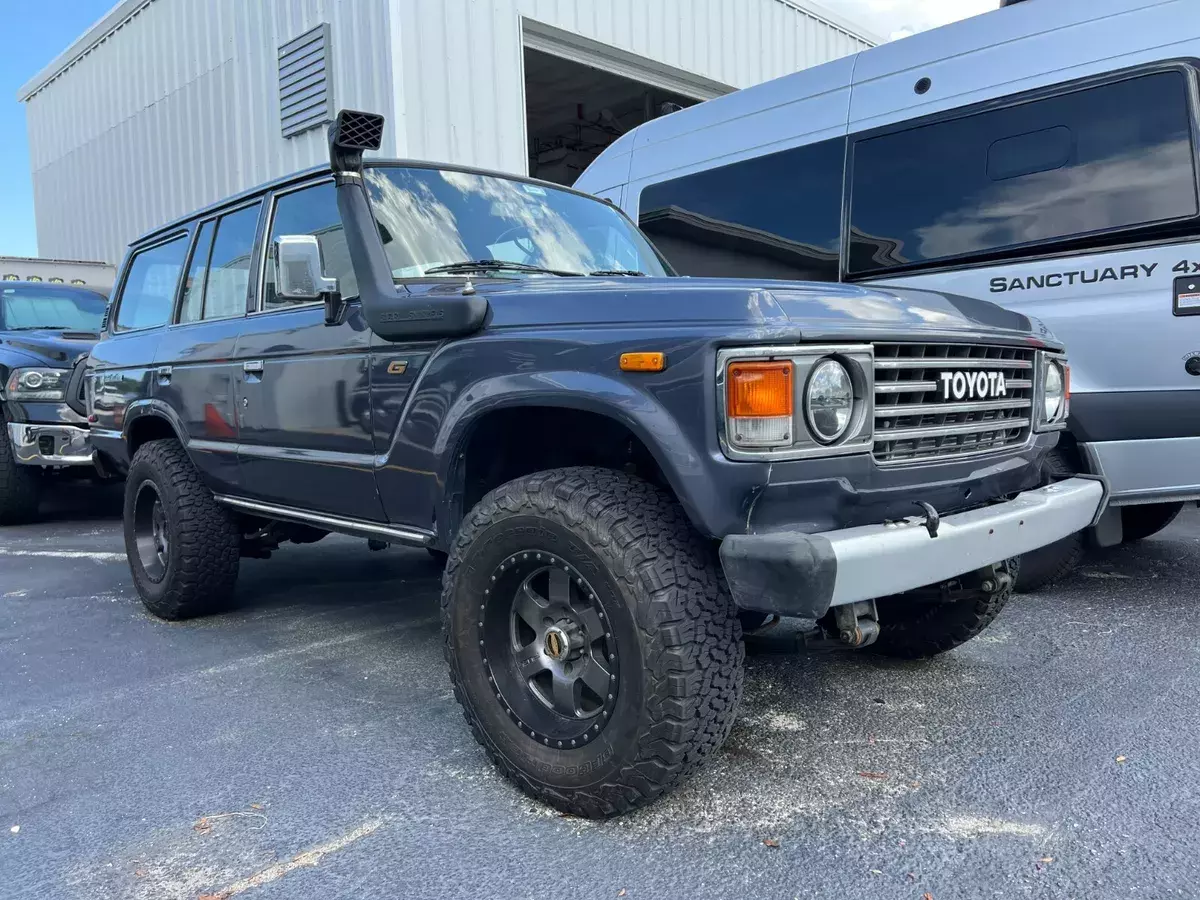 1986 Toyota Land Cruiser NO RESERVE LAND CRUISER AUCTION