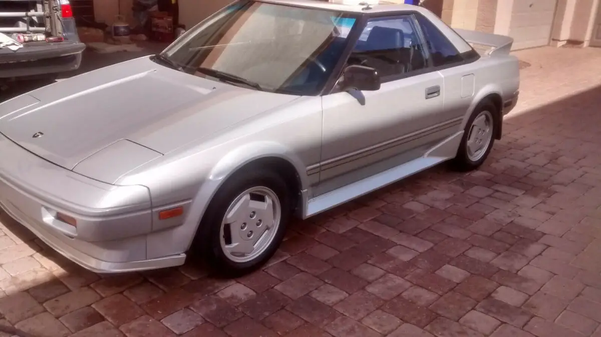 1986 Toyota MR2 Leather