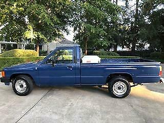 1986 Toyota Pickup long bed