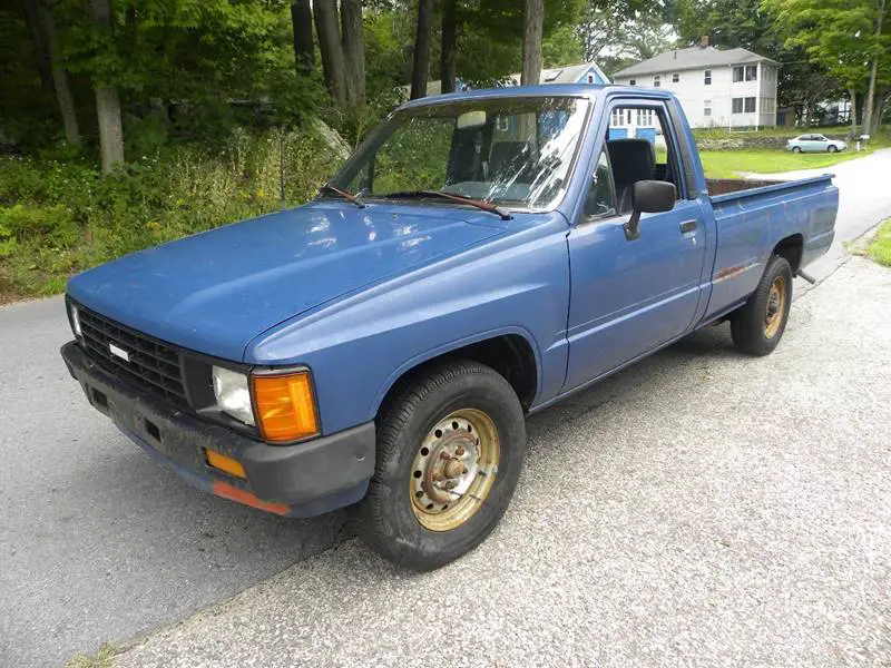 1986 Toyota Pickup Base 2dr Standard Cab LB