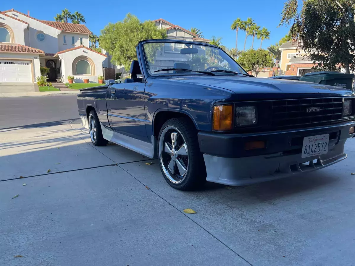 1986 Toyota 1/2 Ton Pickup