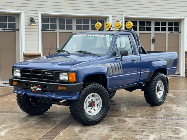 1986 Toyota Pickup Rare Factory Turbo Charged EFI HiLux 22R-TE