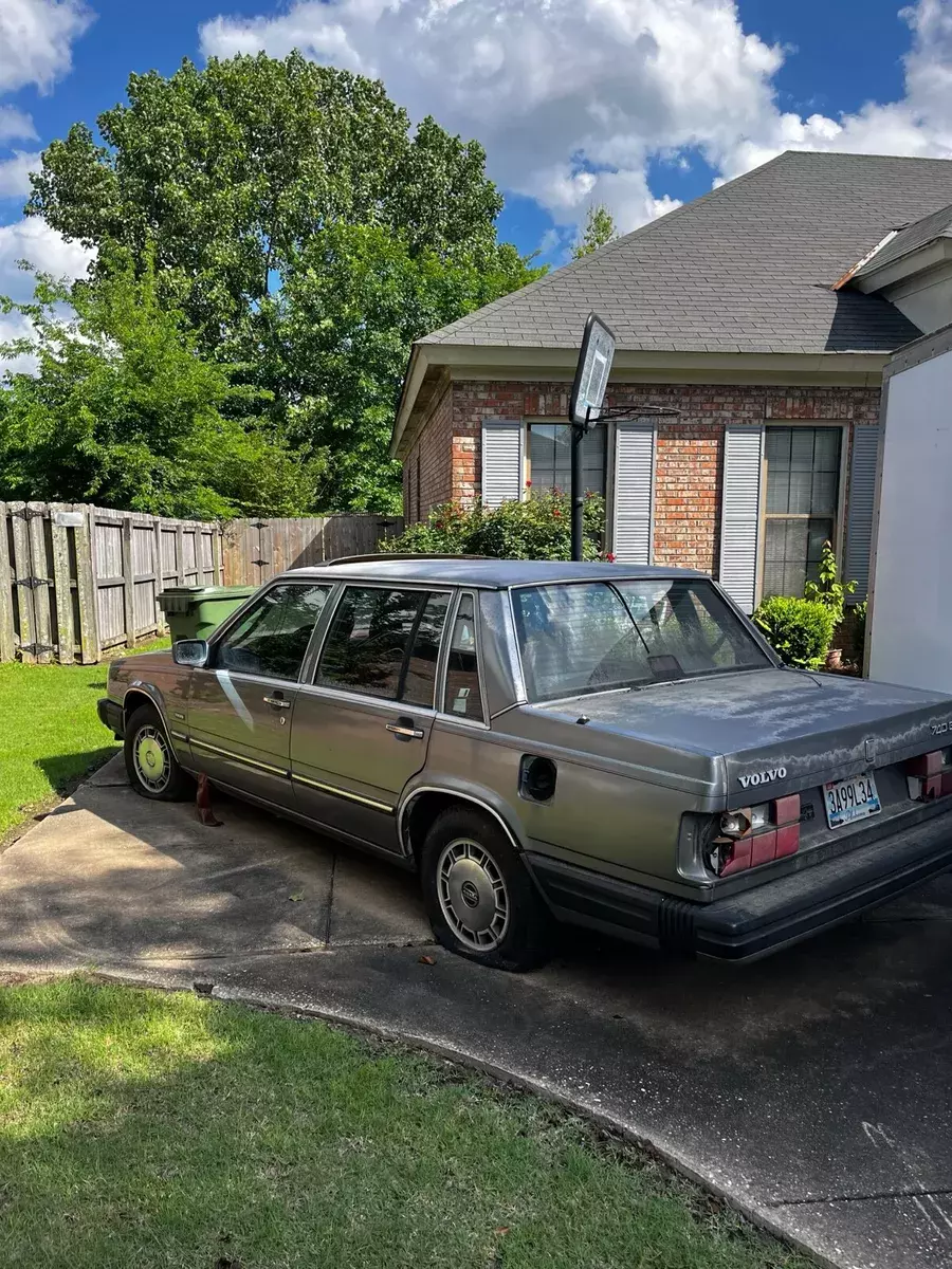 1986 Volvo 740 GLE