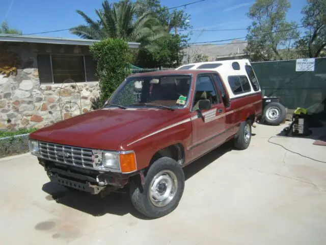 1986 Toyota Pickup tubro trim