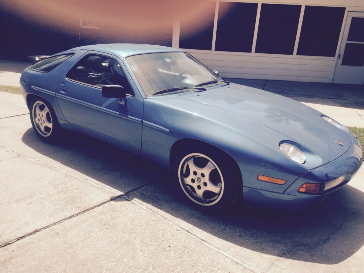 1987 Porsche 928 S 4