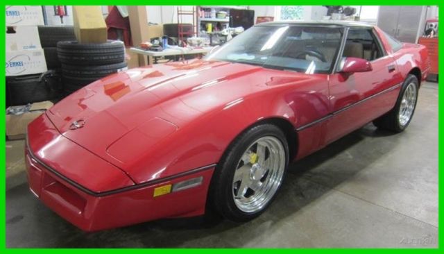 1987 Chevrolet Corvette Base 2dr Hatchback