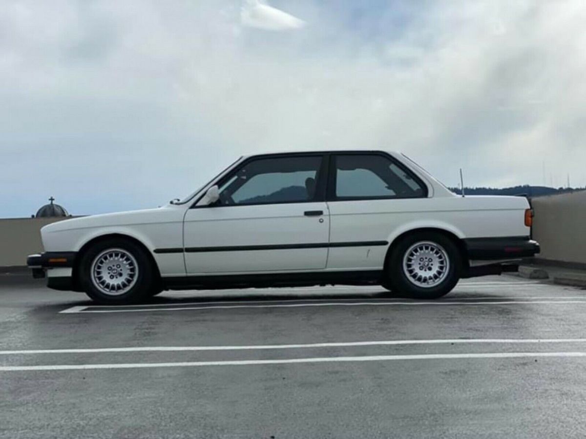 1987 BMW 3-Series