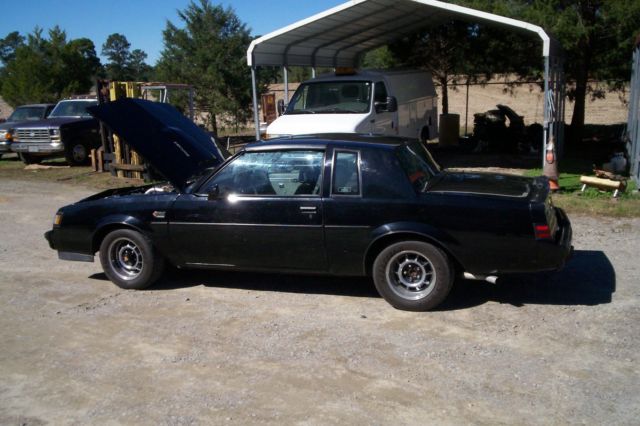 1987 Buick Regal gray/black