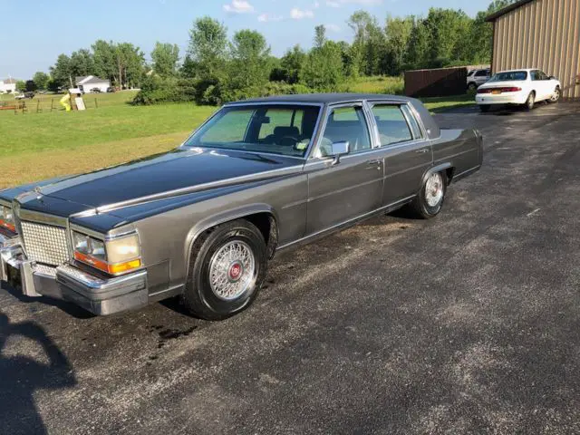 1987 Cadillac Fleetwood