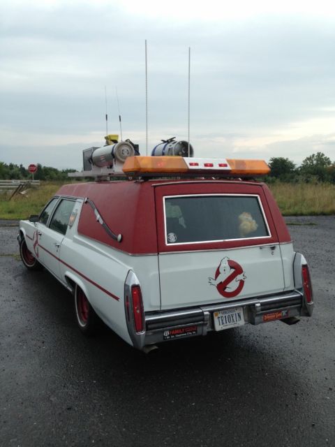 1987 Cadillac Fleetwood Hearse