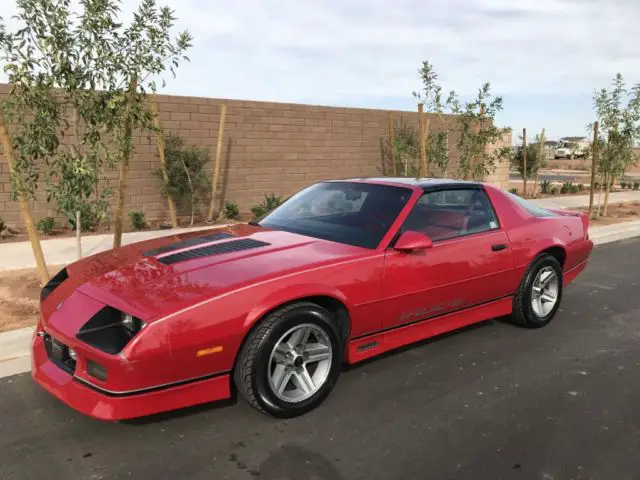 1987 Chevrolet Camaro --