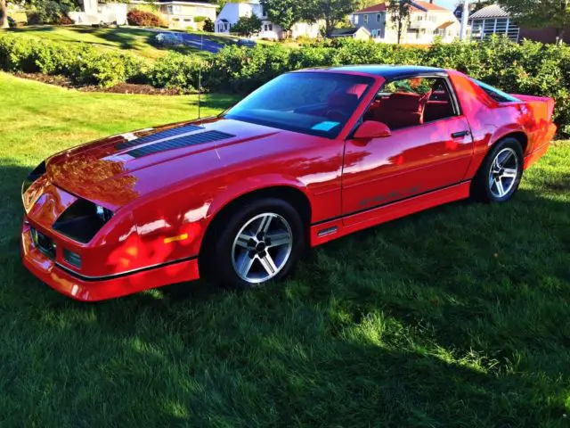 1987 Chevrolet Camaro Iroc-Z Coupe 2-Door