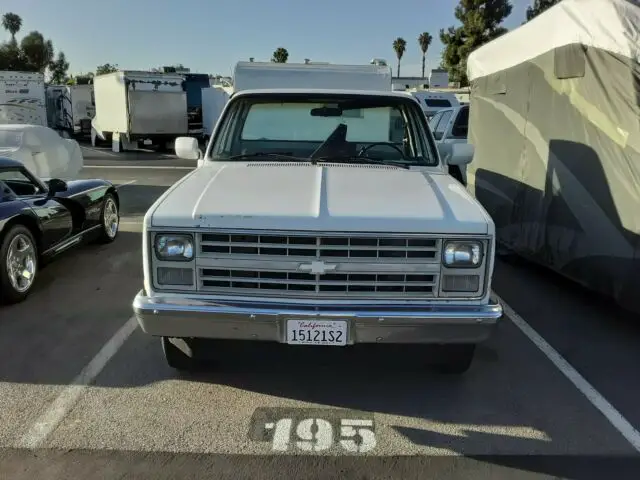 1987 Chevrolet Silverado 2500 Custom Deluxe