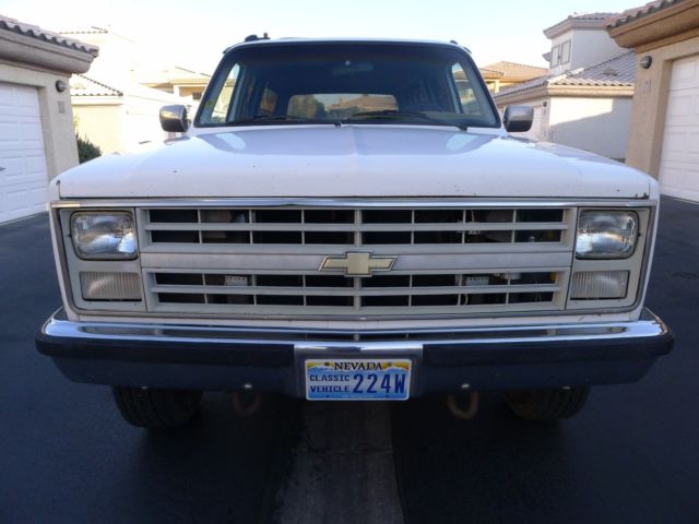 1987 Chevrolet Suburban Scottsdale