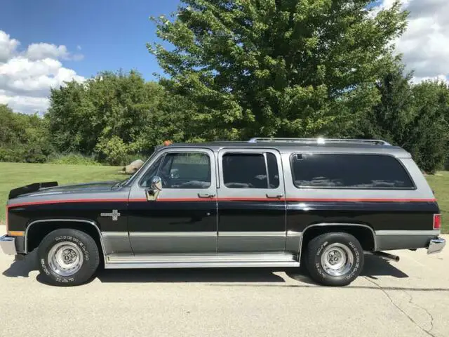 1987 Chevrolet Suburban Silverado