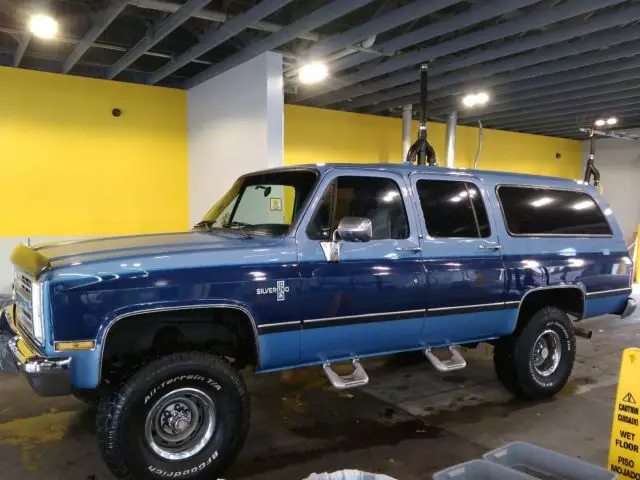 1987 Chevrolet Suburban Silverado 4x4 1500 2500