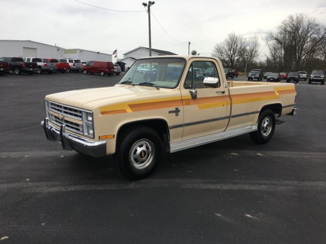 1987 Chevrolet C/K Pickup 2500 Silverado