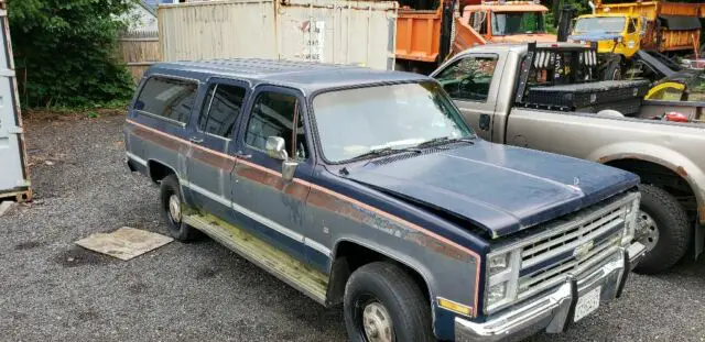 1987 Chevrolet Suburban V20 4x4 4wd LOADED solid project truck