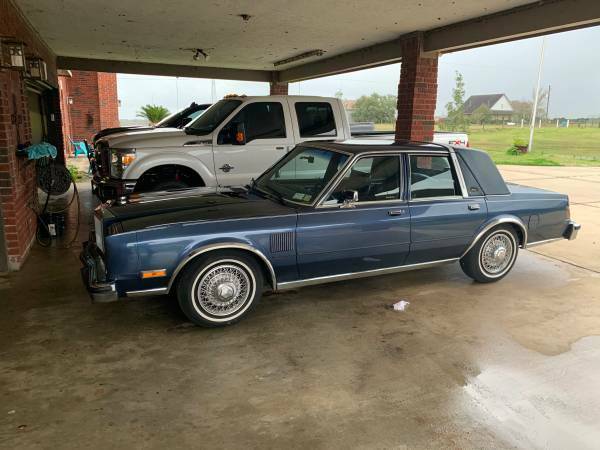 1987 Chrysler Fifth Avenue loaded