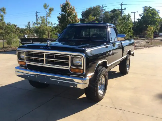 1987 Dodge Ram 1500 LE W150