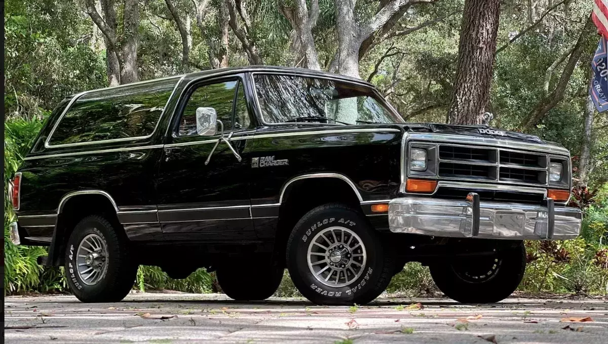 1987 Dodge Ramcharger LE - Prospector III Package