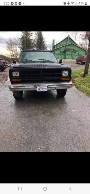 1987 Dodge W-Series W200