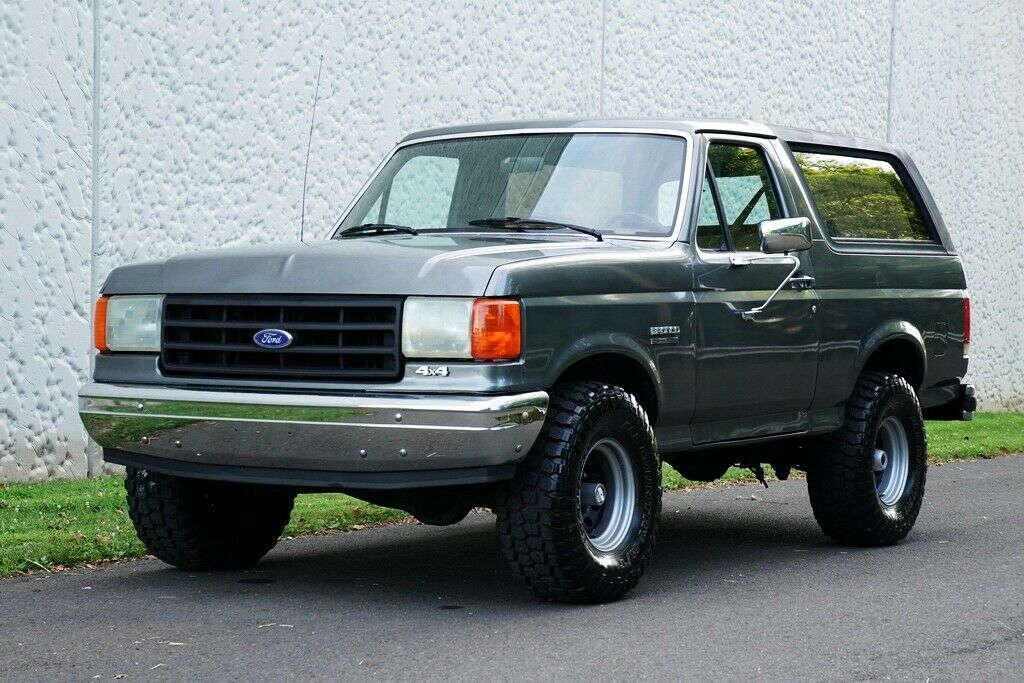 1987 Ford Bronco 4x4 Manual Transmission Full Size