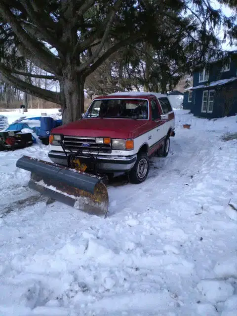 1987 Ford Bronco XLT Sport Utility 2-Door