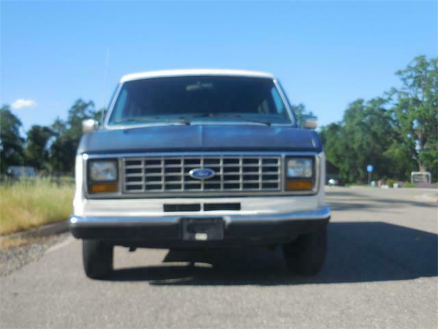 1987 Ford E-Series Van XLT