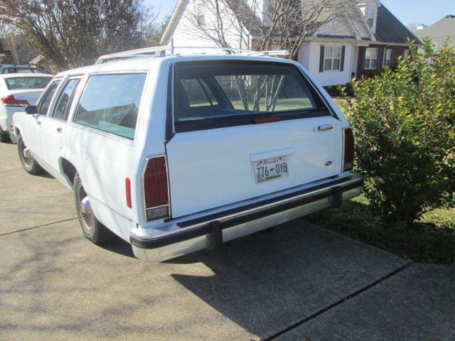 1987 Ford Country Squire LTD