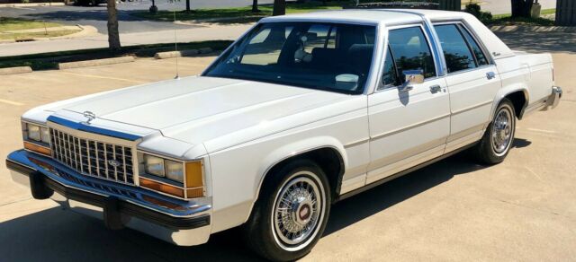 1987 Ford Crown Victoria LTD