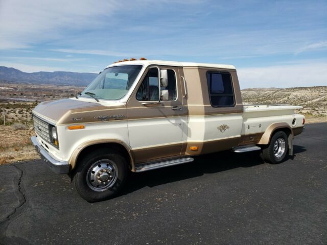 1987 Ford E-350 Econoline Van and Truck