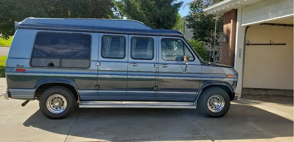 1987 Ford E-Series Van