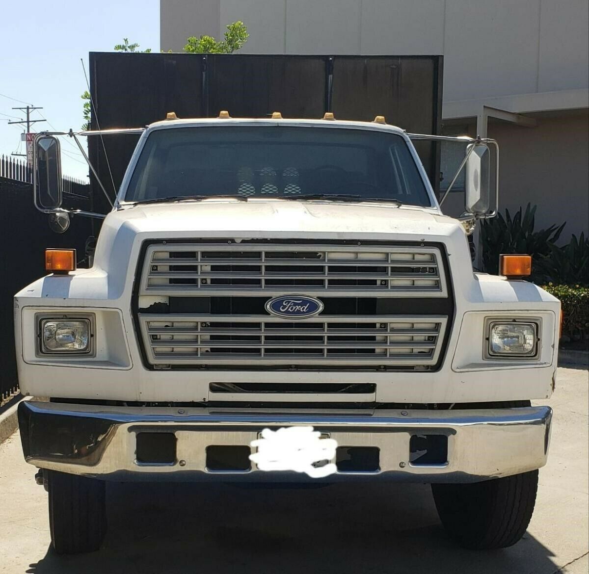 1987 Ford F700