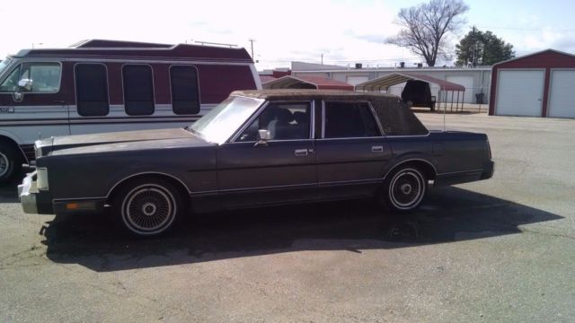 1987 Lincoln Town Car