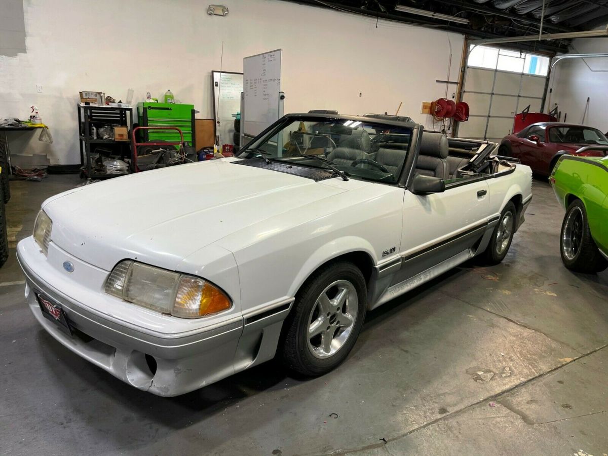 1987 Ford Mustang