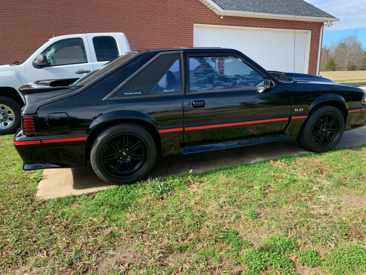 1987 Ford Mustang GT