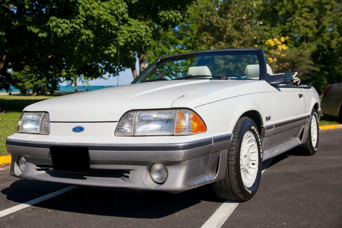 1987 Ford Mustang GT