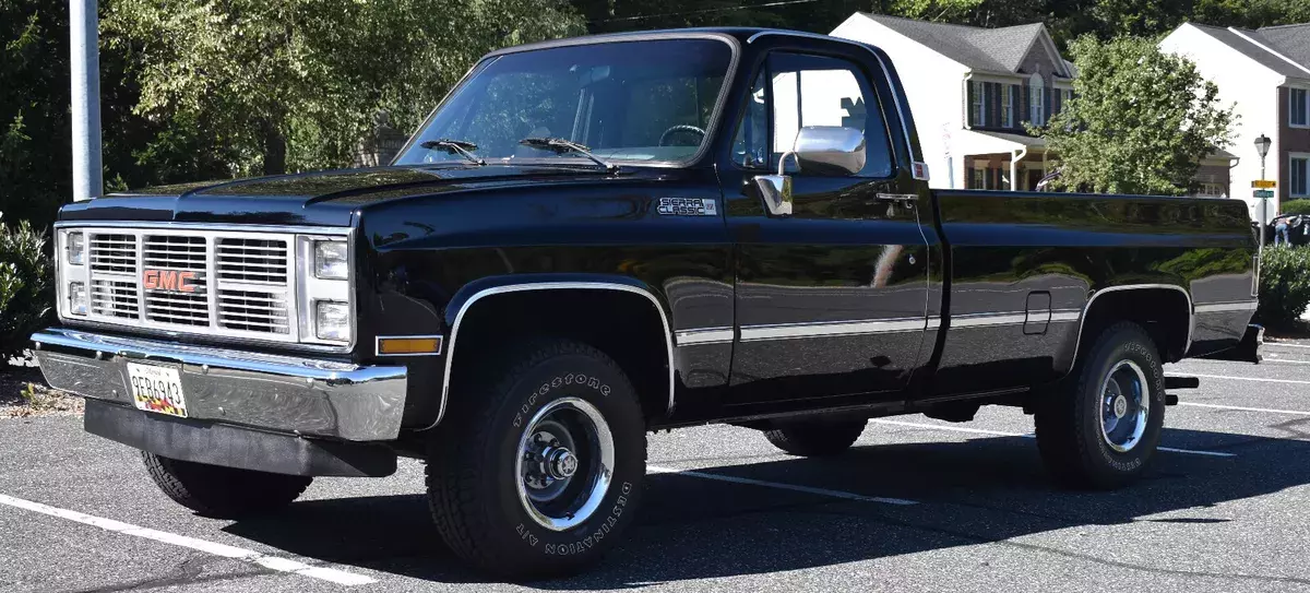 1987 GMC Sierra 1500 4x4 Low Mileage V8 Auto