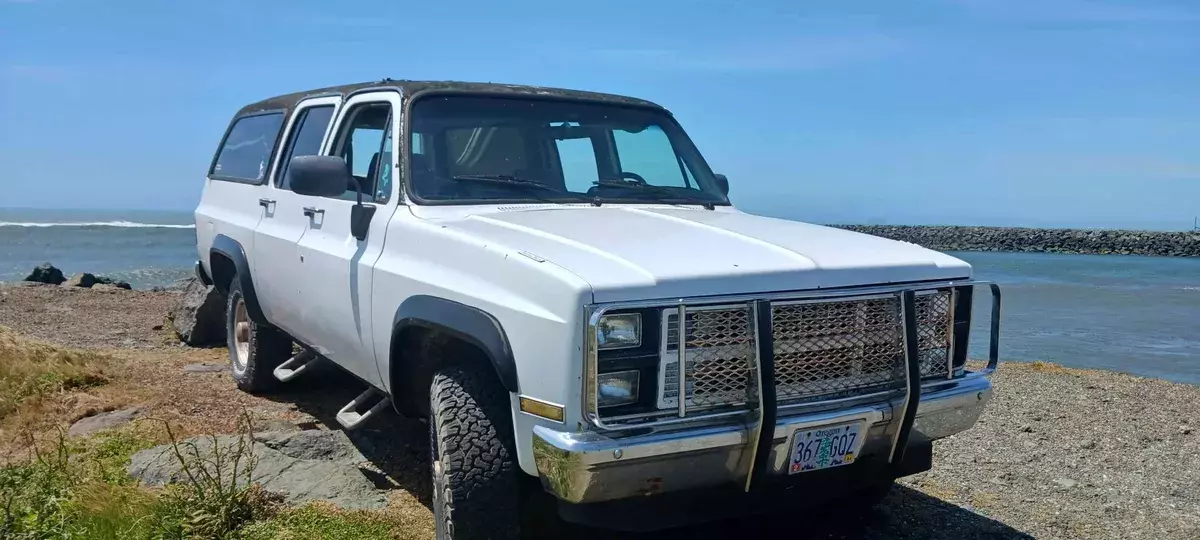 1987 GMC Suburban V25 CONVENTIONAL