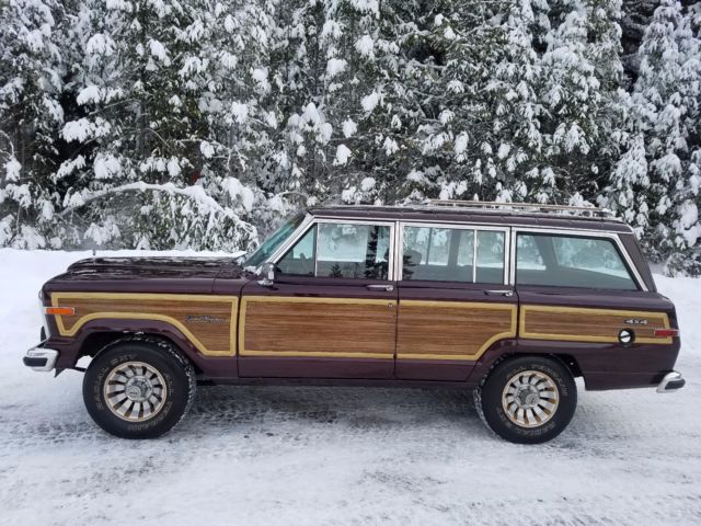 1987 Jeep Wagoneer deluxe wood-grain