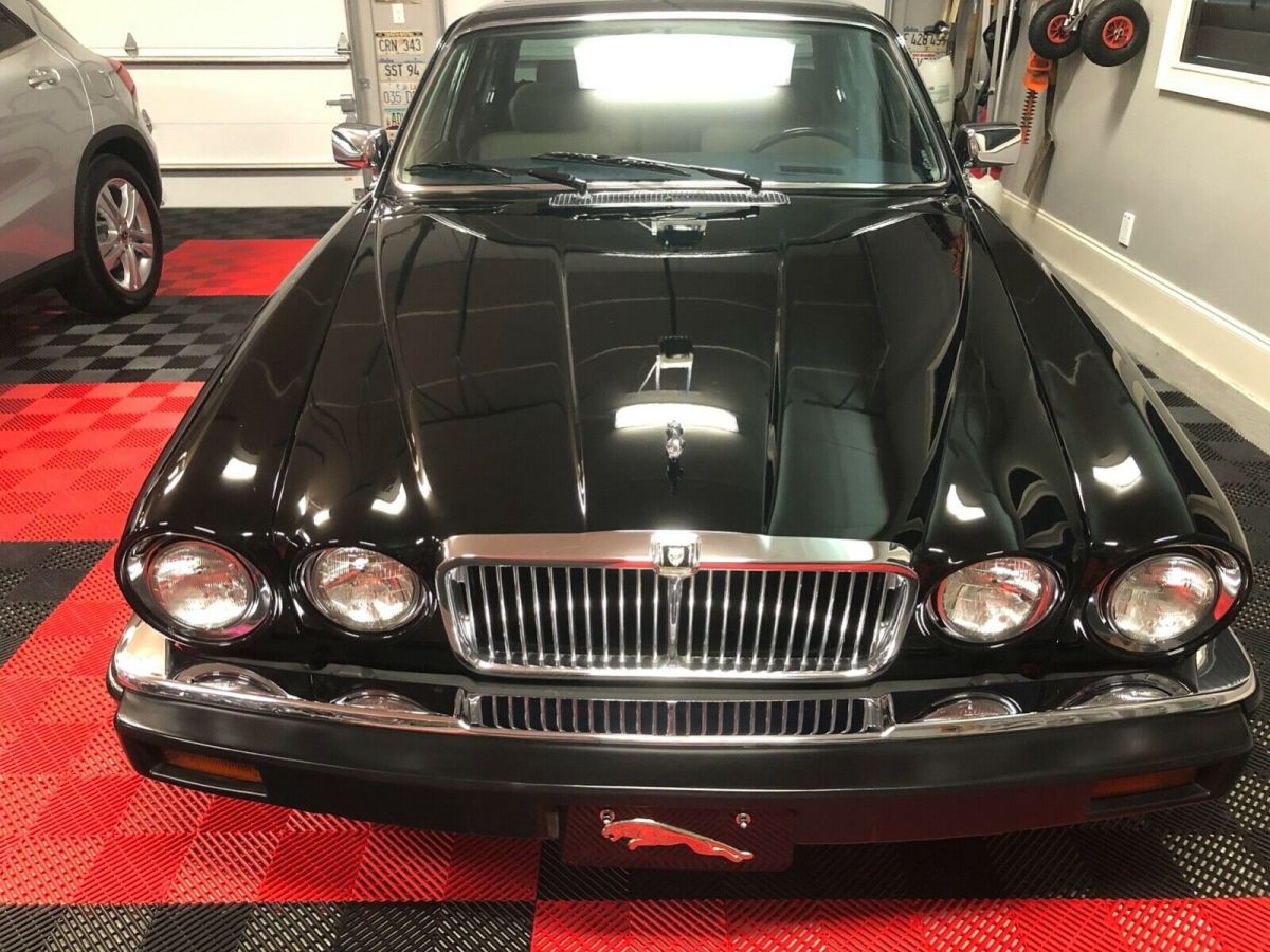 1987 Jaguar XJ6 Vanden Plas