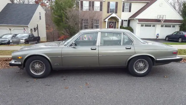 1987 Jaguar XJ6