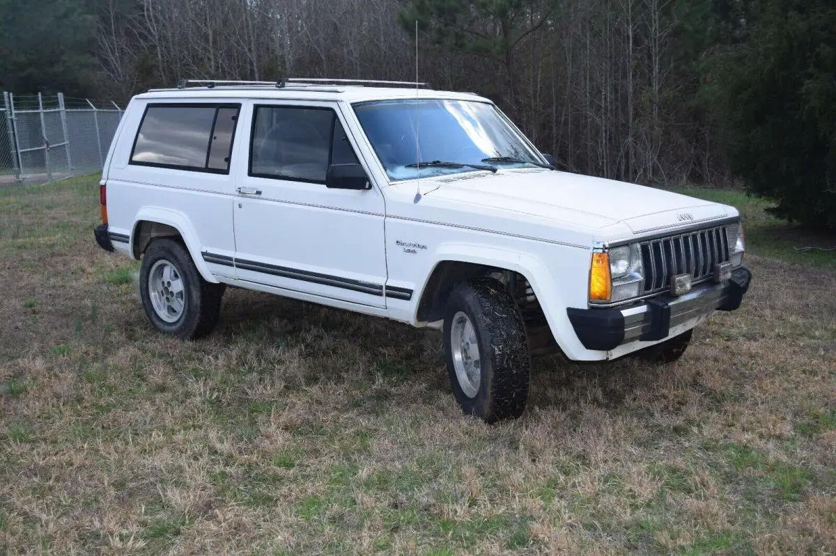 1987 Jeep Cherokee Laredo