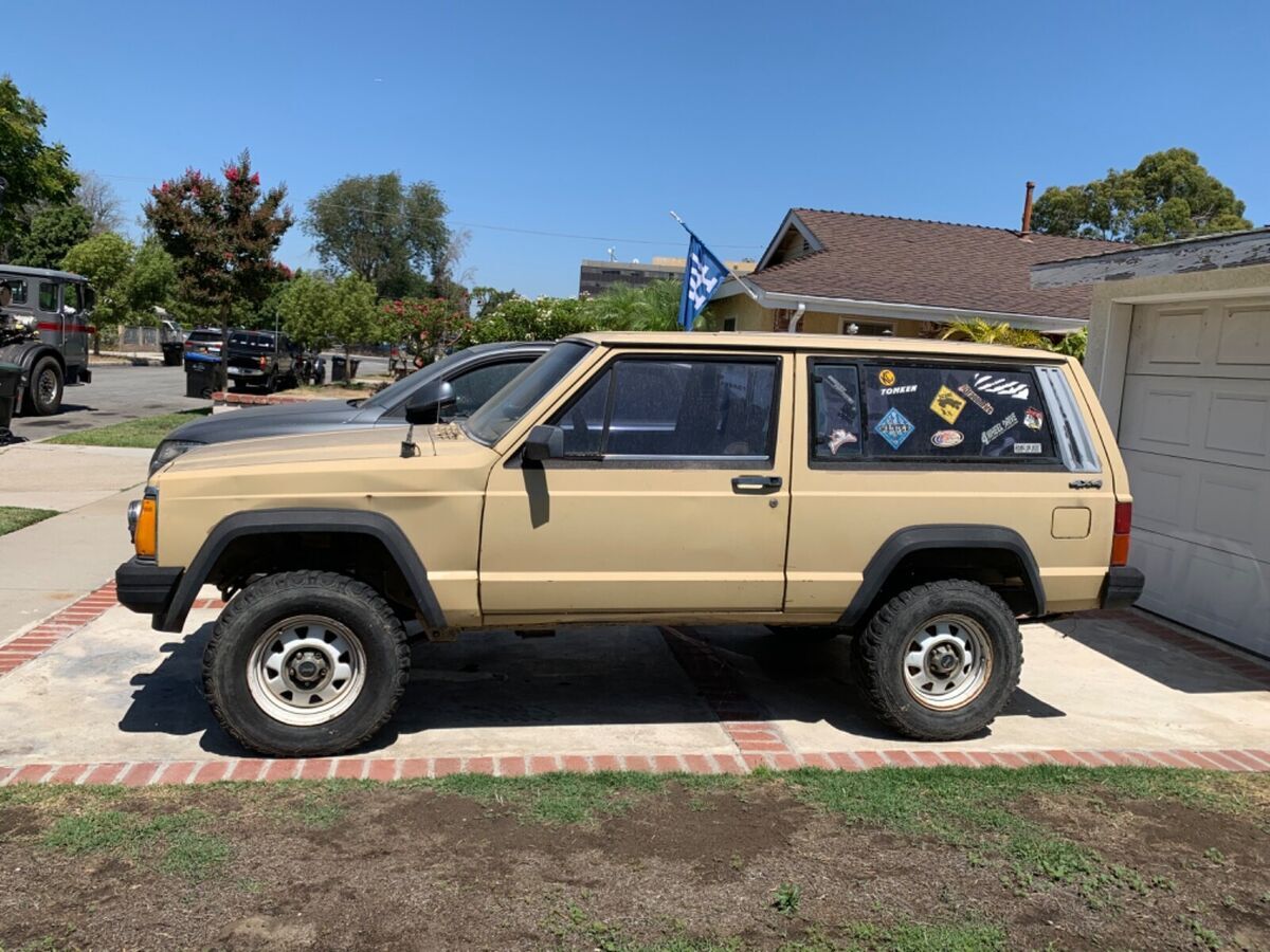 1987 Jeep Cherokee CHIEF