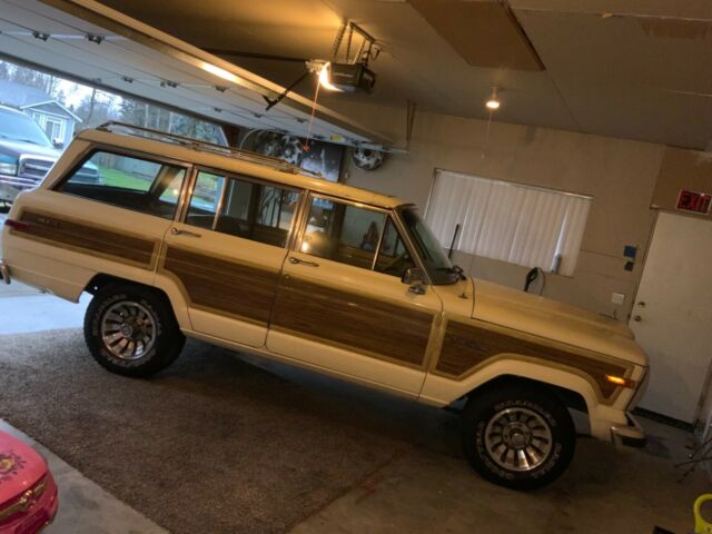 1987 Jeep Wagoneer