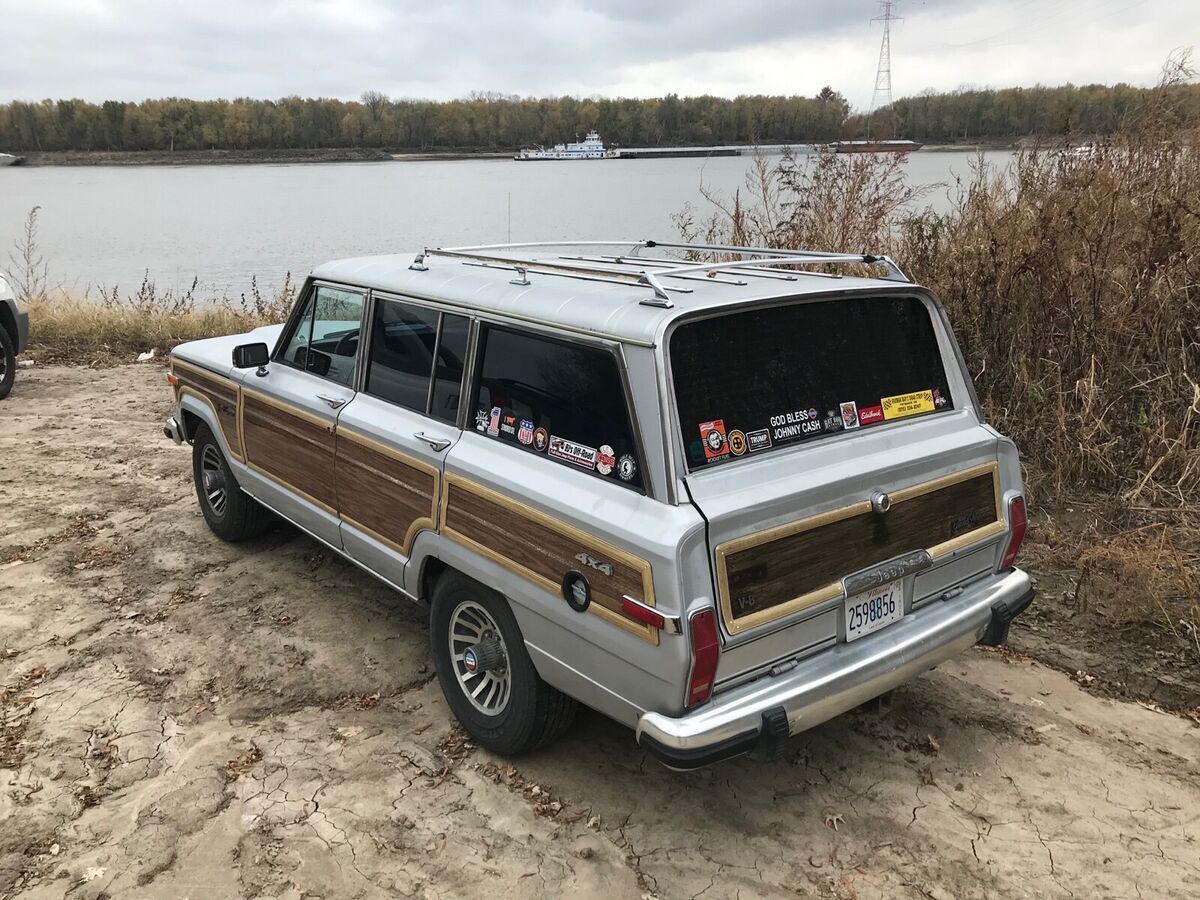 1987 Jeep Grand Wagoneer