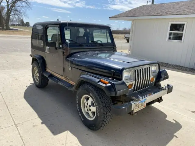 1987 Jeep Wrangler Laredo