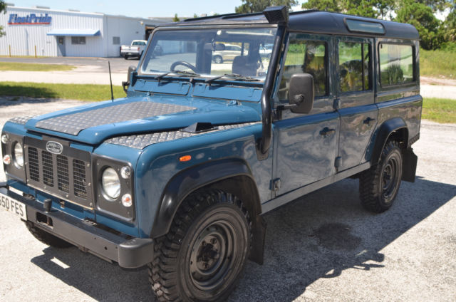 1987 Land Rover Defender County Station Wagon