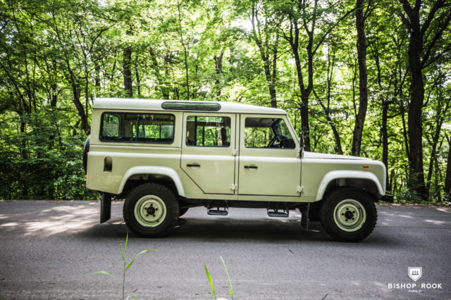 1987 Land Rover Defender Country Station Wagon